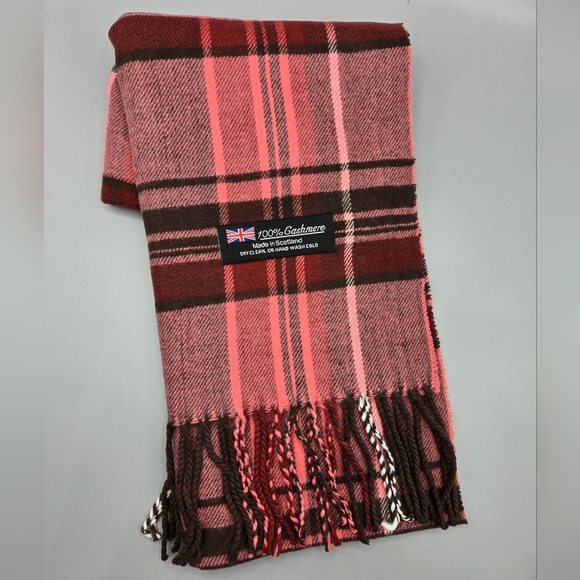 New 100% Cashmere Scarf Made in Scotland Burgundy Pink & Black Plaid NWOT - Picture 2 of 3